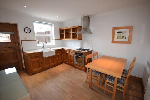 2 bedroom cottage to rent, Freckleton Street, Lytham