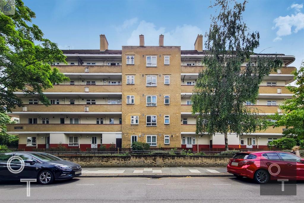 Dalmeny Avenue, Tufnell Park N7 2 bed flat £475,000