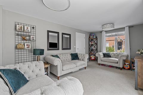 41 Warwick Way, Bursledon, Southampton, SO31 8NE