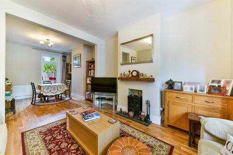 28 Lateward Road, Brentford, TW8 0PL