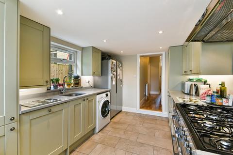 28 Lateward Road, Brentford, TW8 0PL
