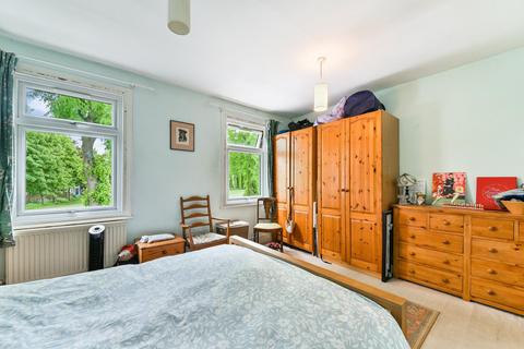 28 Lateward Road, Brentford, TW8 0PL