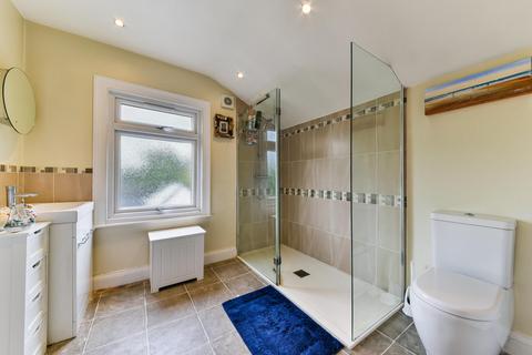 28 Lateward Road, Brentford, TW8 0PL