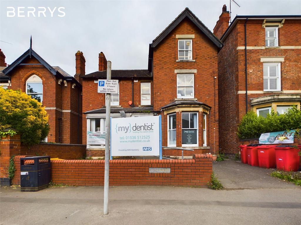 Headlands, Kettering, Northants, NN15 Property for sale £300,000