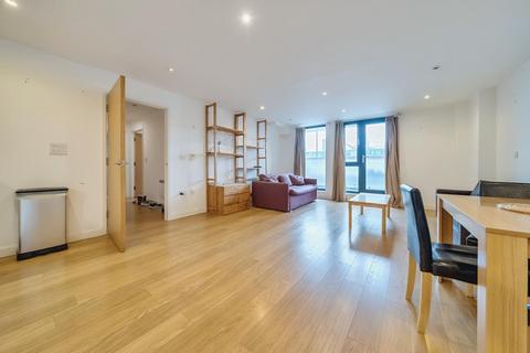 2 bedroom flat for sale, Webber Street, London