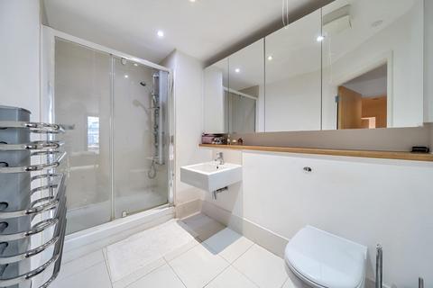 2 bedroom flat for sale, Webber Street, London