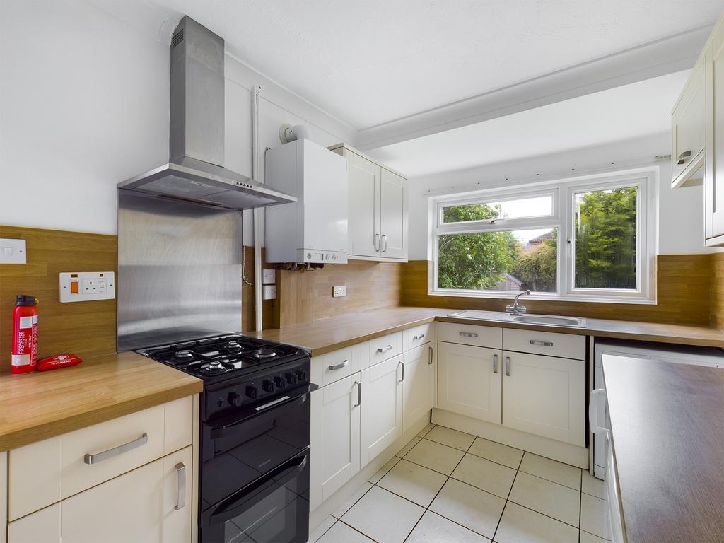 Coleridge Road, Cambridge 3 bed semi-detached house - £1,700 pcm (£392 pw)