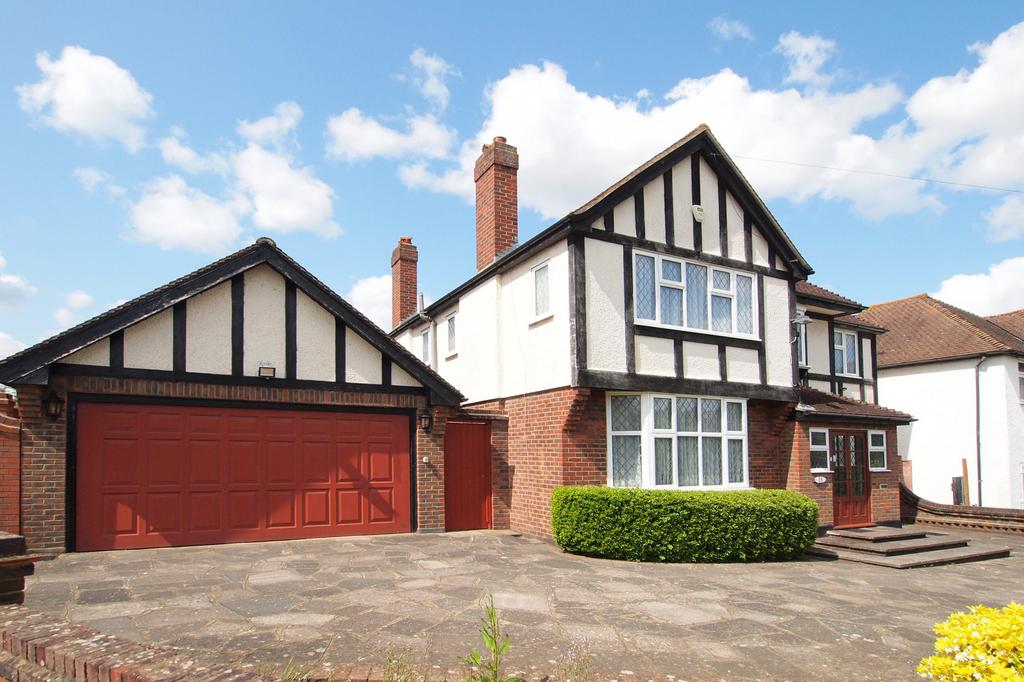 Castlemaine Avenue, Ewell, KT17 4 bed detached house £1,100,000