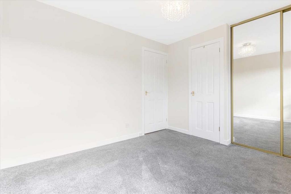 Bedroom One (3)