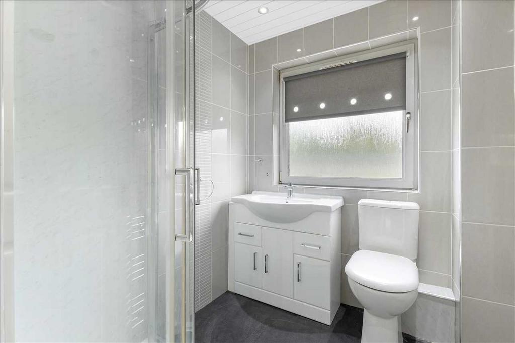 Shower Room (1)