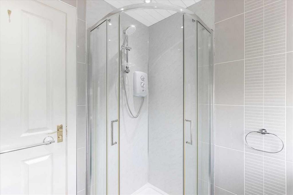 Shower Room (2)