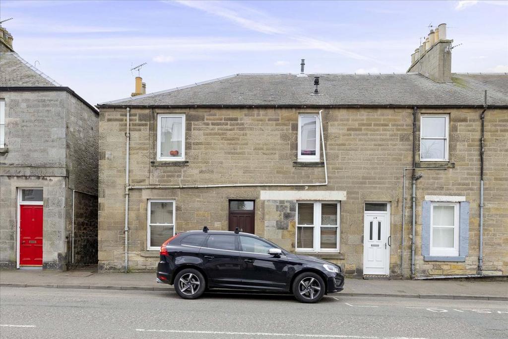 45 Main Street, Roslin, EH25 2 bed flat £190,000