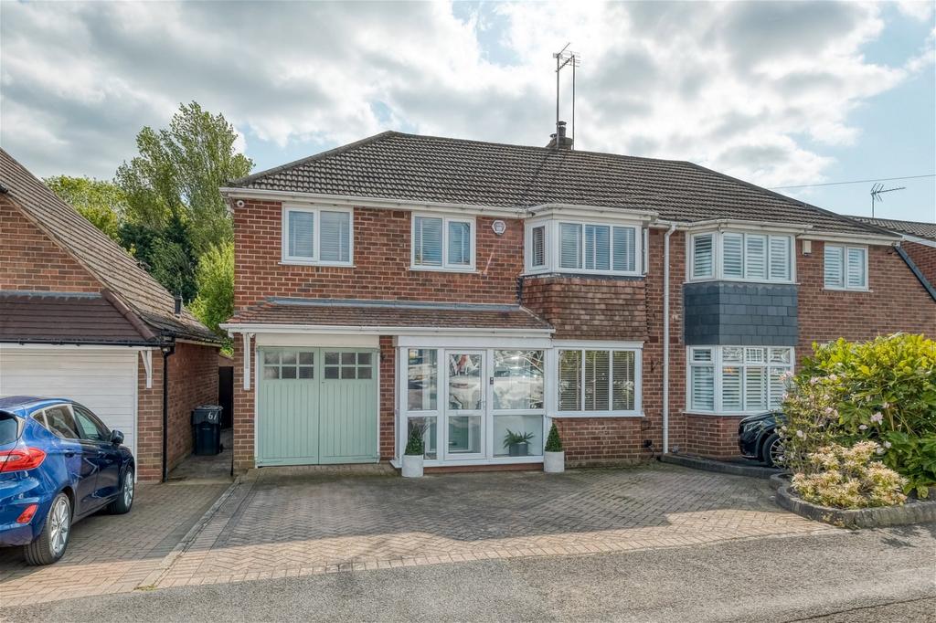 Windmill Avenue Rubery Birmingham B45 9sp 4 Bed Semi Detached House