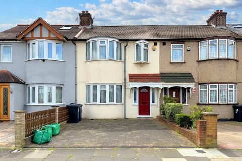 3 bedroom terraced house for sale, Ferrymead Avenue, Greenford UB6