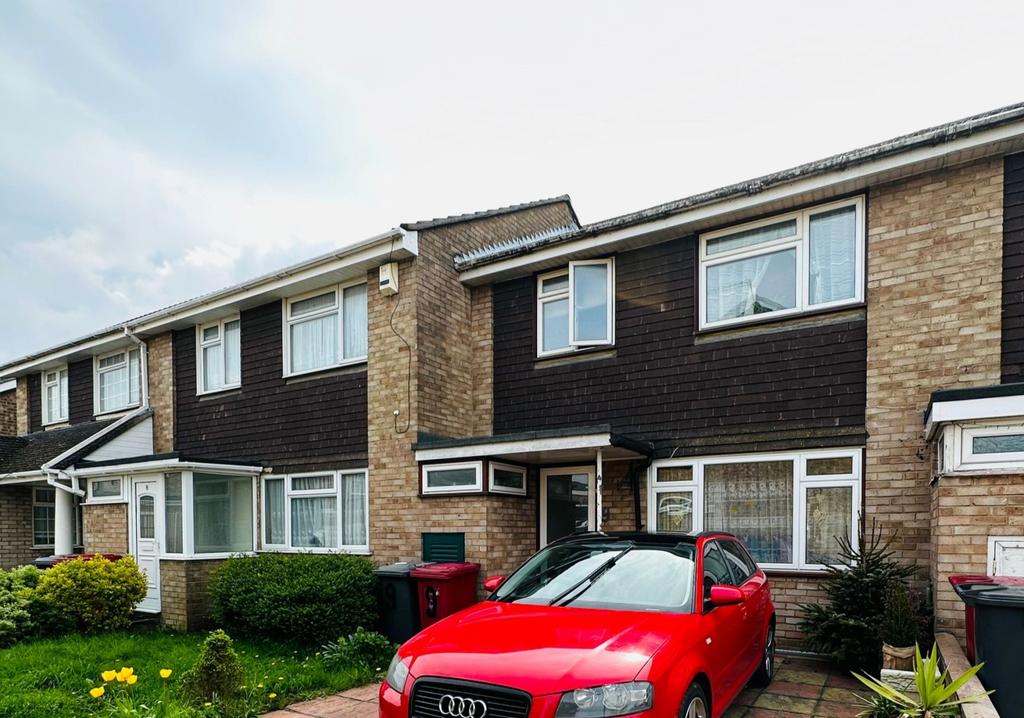 Three Bedroom Mid-Terrace House