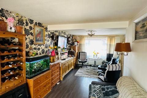 9 Rose Walk, Slough, SL2 1EU