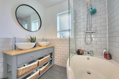 87 Cringle Road, Manchester, M19 2RR