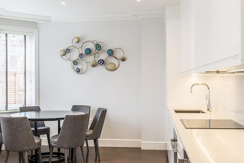 3 bedroom apartment to rent, Three Bedroom Three Bathroom To Let  Hamlet Gardens  Ravenscourt Park  W6