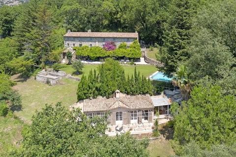 6 bedroom house, Châteauneuf-Grasse, 06740, France