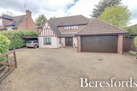 8 Hutton Gate, Hutton, Brentwood, CM13 2XA