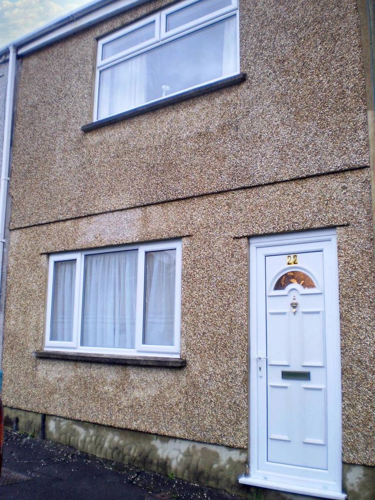 Meadow Street, Townhill SA1 3 bed terraced house for sale £83,000