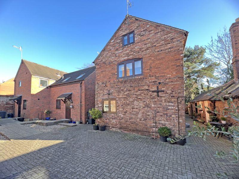 Jubilee Court, Bridgnorth WV16 2 bed cottage for sale £260,000
