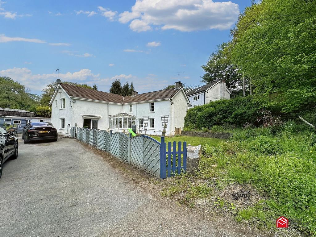 The Cwm, Bryncoch, Neath. SA10 7YG 4 bed detached house for sale £600,000