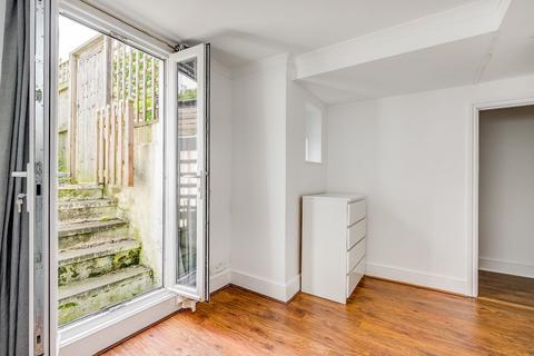 93 Queens Road, Teddington, TW11 0LZ