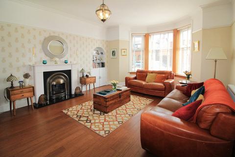 18 Allanvale Road, Prestwick, KA9 1QX