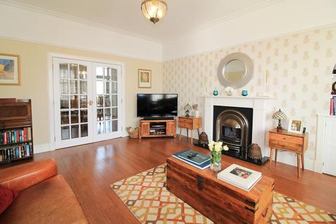 18 Allanvale Road, Prestwick, KA9 1QX