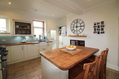 18 Allanvale Road, Prestwick, KA9 1QX