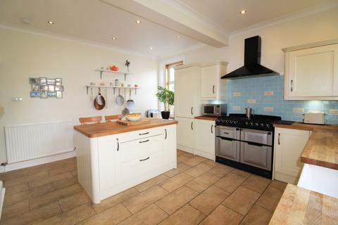 18 Allanvale Road, Prestwick, KA9 1QX