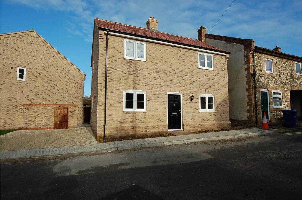 Anchor Lane, Lakenheath, Suffolk, IP27 3 bed detached house to rent £1,380 pcm (£318 pw)