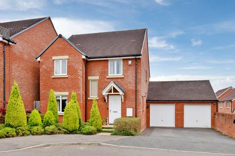 4 bedroom detached house to rent, Old Saw Mill Place, Amersham, Buckinghamshire, HP6