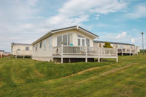 2 bedroom lodge for sale, Spruce Ridge, Gristhorpe YO14