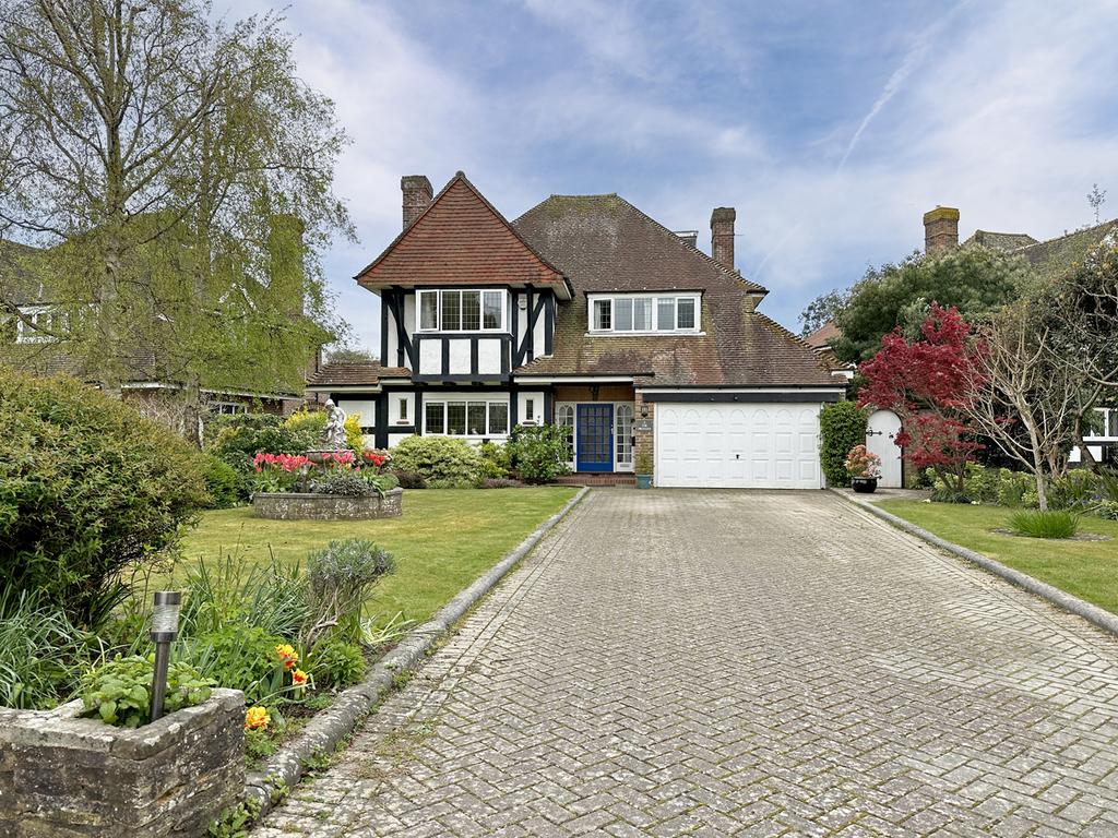 The Orchard, Aldwick Bay Estate, Bognor Regis PO21 5 bed detached house