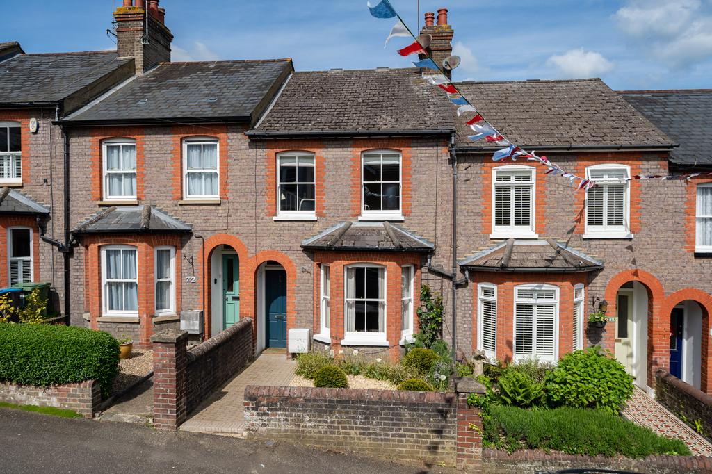 Shrublands Avenue, Berkhamsted HP4 3 bed terraced house £775,000