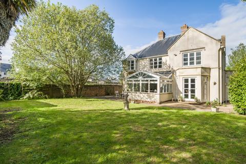 4 bedroom detached house for sale - South Road, Taunton