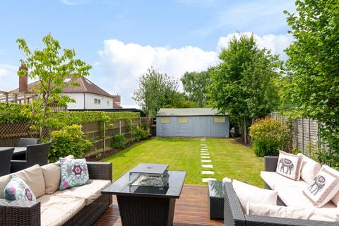 229 Pickhurst Lane, West Wickham, BR4 0HJ