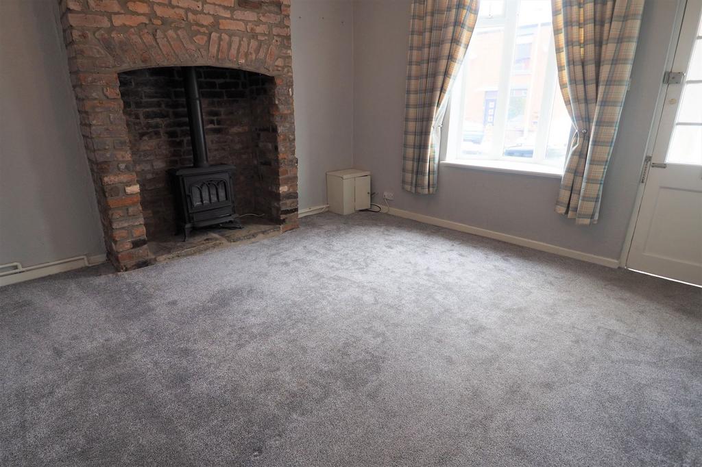 Meadow Lane, Disley, SK12 2 bed terraced house £825 pcm (£190 pw)