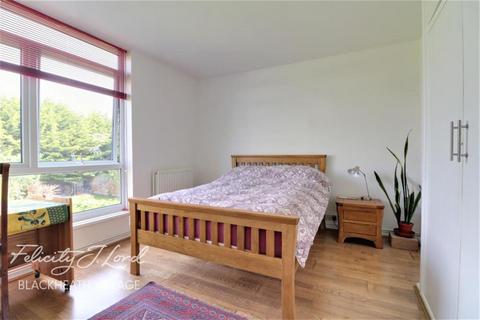 1 bedroom flat to rent, Wricklemarsh Road, SE3