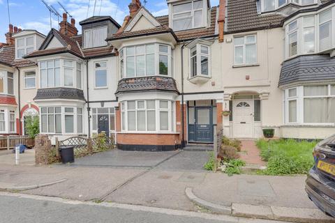 Oakleigh Park Drive, Leigh-on-sea, SS9