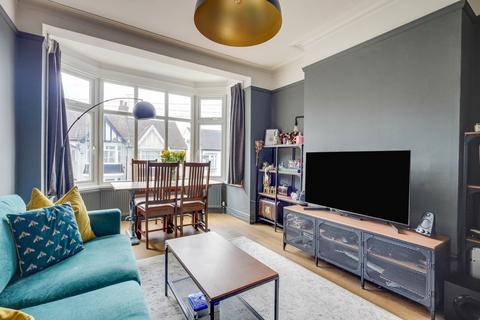 Oakleigh Park Drive, Leigh-on-sea, SS9