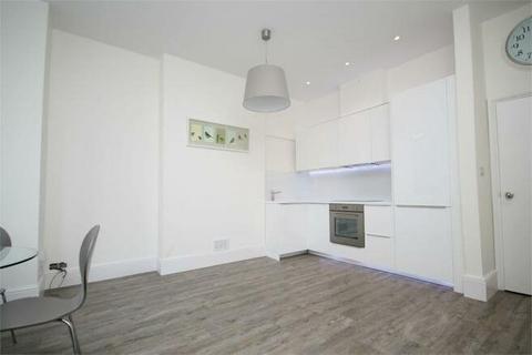 2 bedroom flat to rent, St Pauls Avenue, Willesden Green