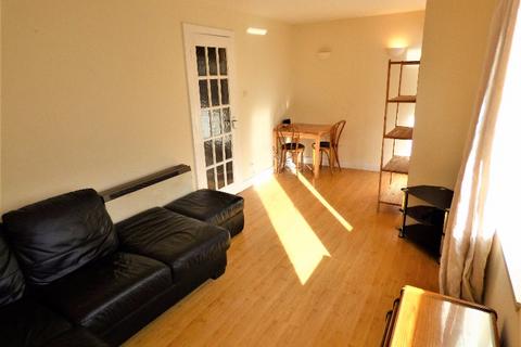 2 bedroom flat to rent, Murieston Place, Dalry, Edinburgh, EH11