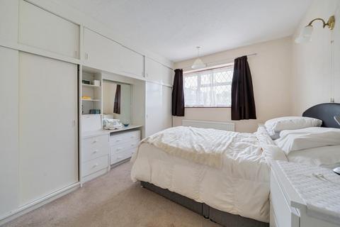 1 Worcester Close, Croydon, CR0 8HT