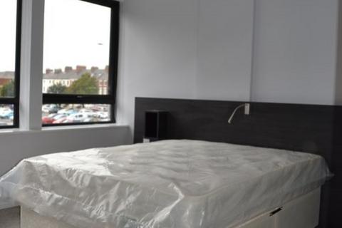 2 bedroom flat to rent - K2 South,  70 Bond Street, Hull, Yorkshire, HU1