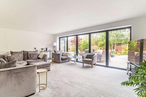 15 Orchard Way, Lower Cambourne, Cambridge, CB23 5BN