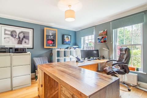 15 Orchard Way, Lower Cambourne, Cambridge, CB23 5BN