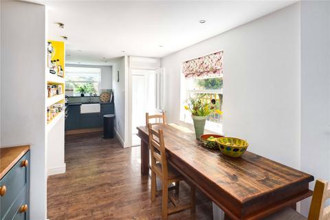 10 Coopersale Road, London, E9 6BA